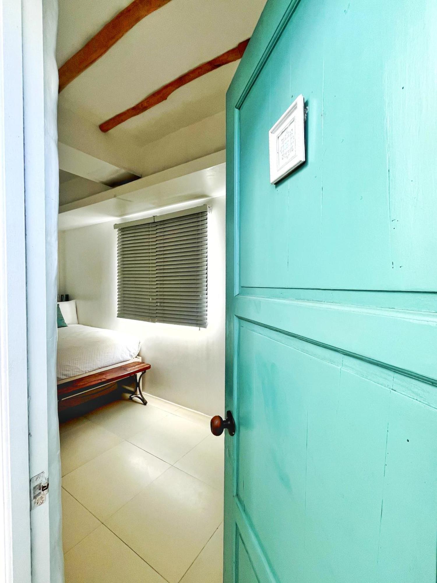 Lugar Bonito Hotel Balabag  Kültér fotó