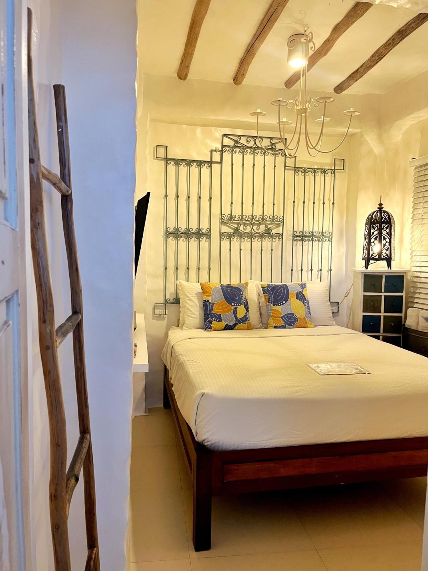 Lugar Bonito Hotel Balabag  Kültér fotó